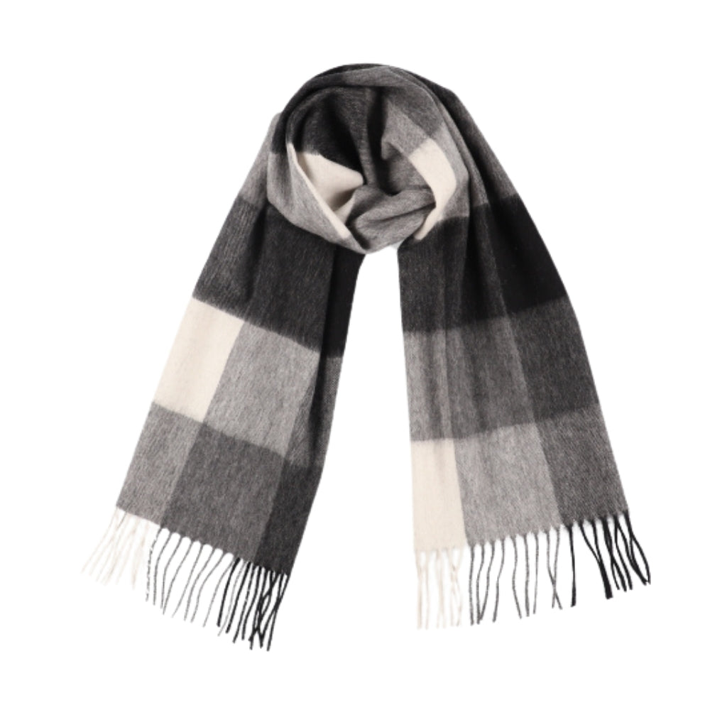 Black and grey large check scarf in 100% wool – York (4)