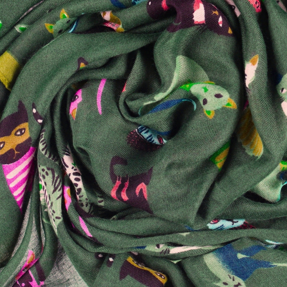 Lightweight green cat print neck scarf – Nikko (2)