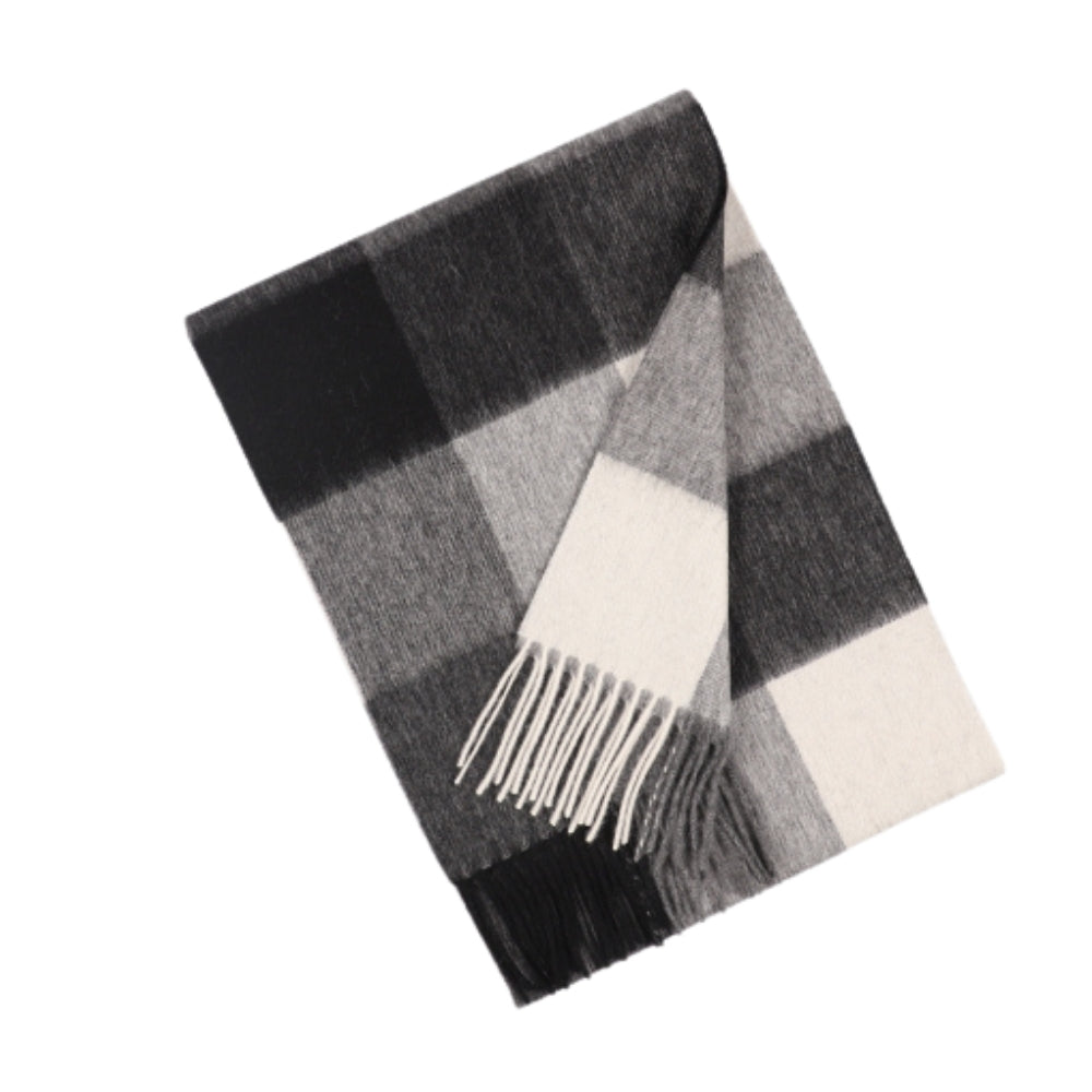 Black and grey large check scarf in 100% wool – York (3)